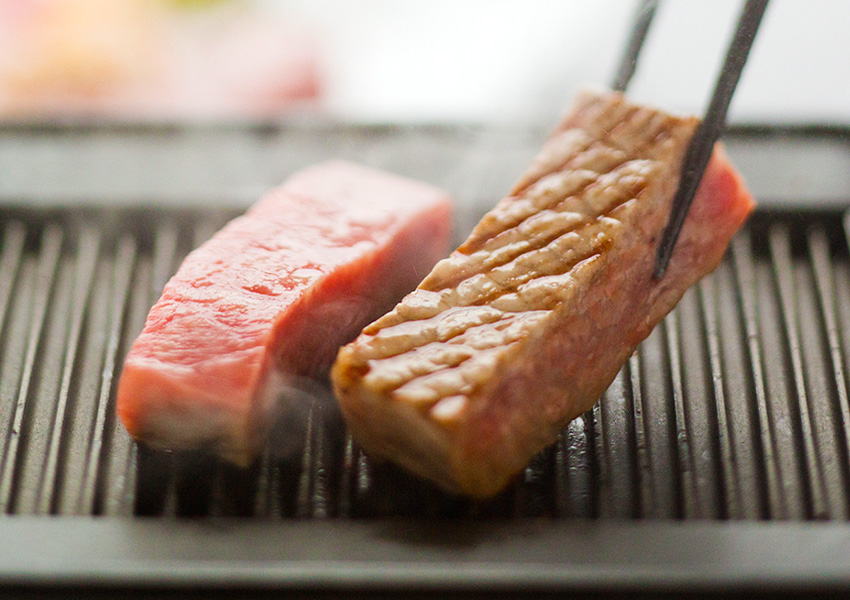 季節の旬を食べ尽す自慢の豪快な料理